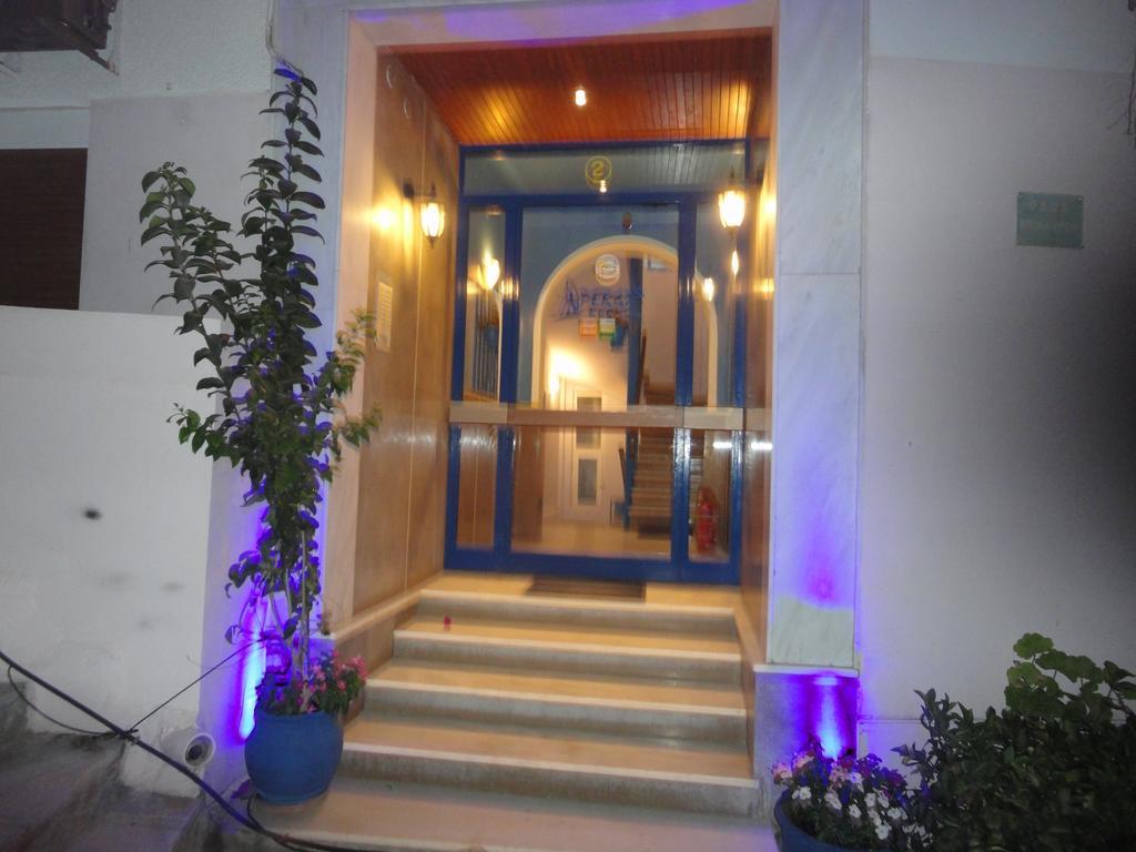 Apergis Rooms Ermoupoli Esterno foto